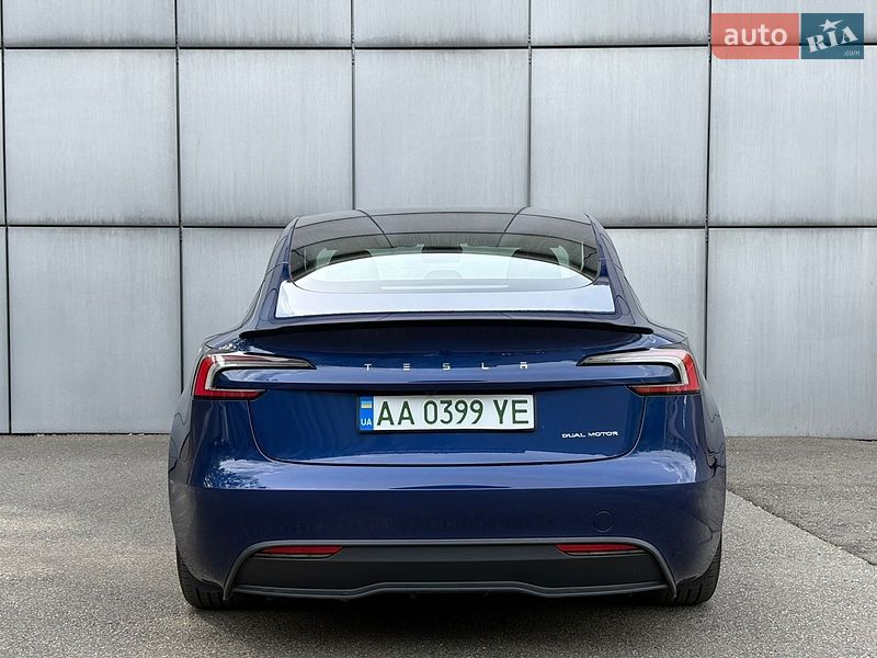 Седан Tesla Model 3 2024 в Києві