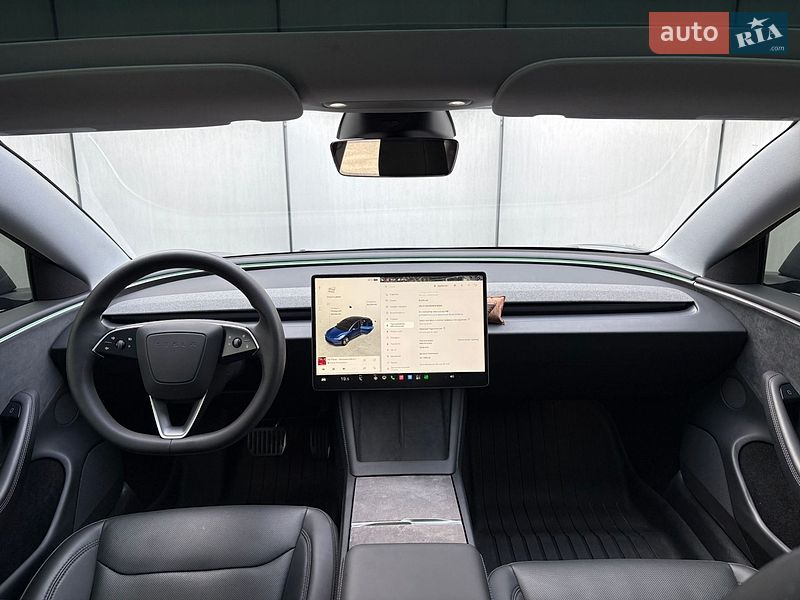 Седан Tesla Model 3 2024 в Києві