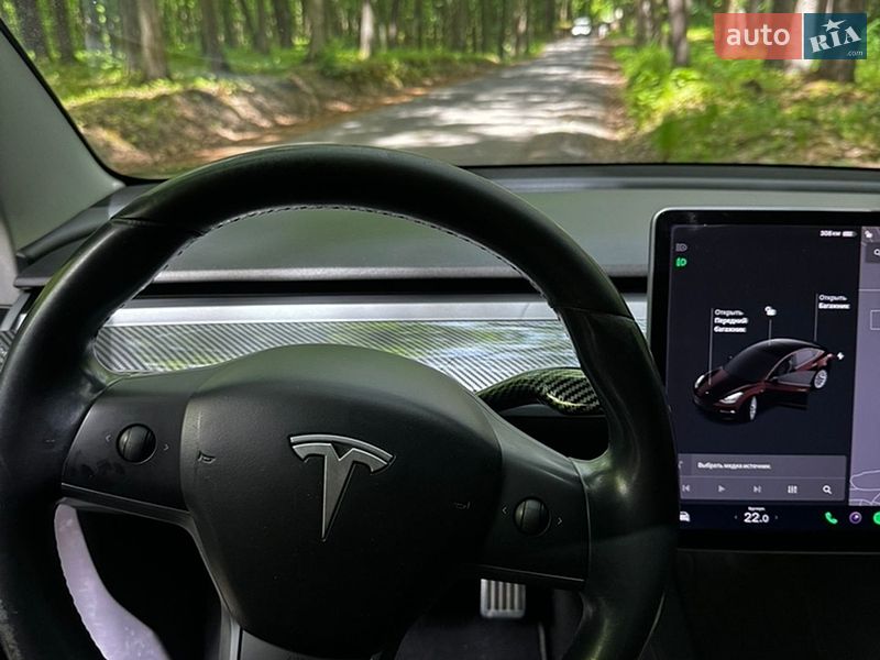 Седан Tesla Model 3 2018 в Луцьку