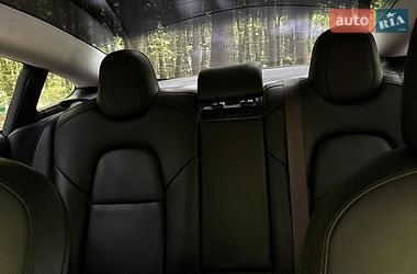 Седан Tesla Model 3 2018 в Луцьку