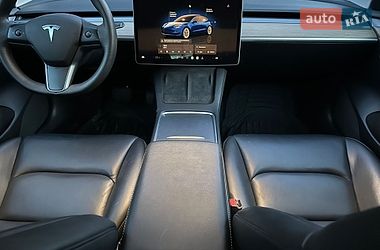 Седан Tesla Model 3 2022 в Киеве