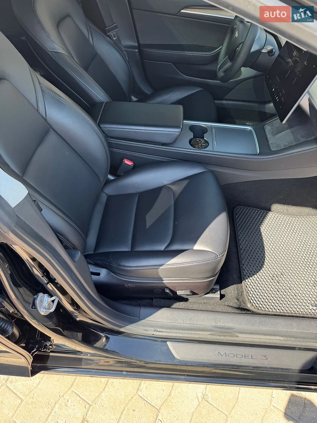 2022 Tesla Model 3 - мініатюра 17