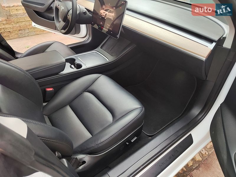 Седан Tesla Model 3 2022 в Софиевской Борщаговке