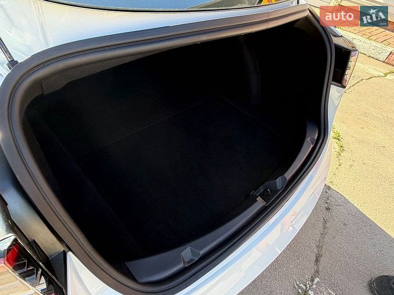 Седан Tesla Model 3 2020 в Харькове