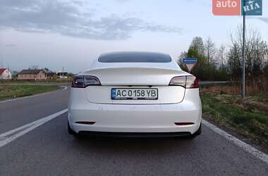 Седан Tesla Model 3 2021 в Луцке