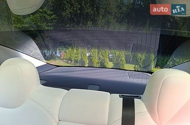 Седан Tesla Model 3 2020 в Киеве