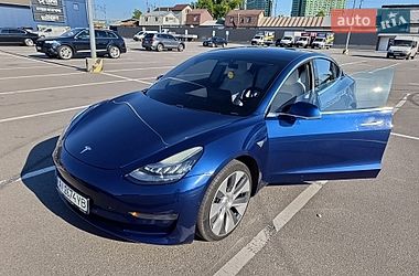 Седан Tesla Model 3 2020 в Киеве