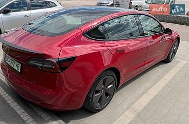 Седан Tesla Model 3 2022 в Львові