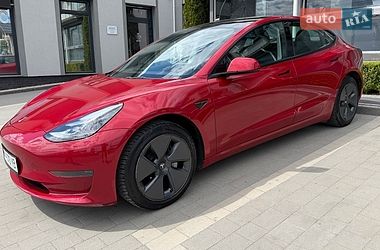 Седан Tesla Model 3 2022 в Львові