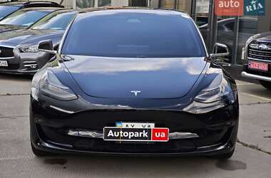 Седан Tesla Model 3 2019 в Харкові