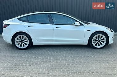 Седан Tesla Model 3 2022 в Днепре