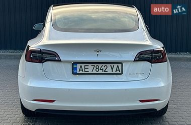 Седан Tesla Model 3 2022 в Днепре