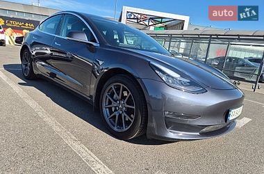 Седан Tesla Model 3 2019 в Києві
