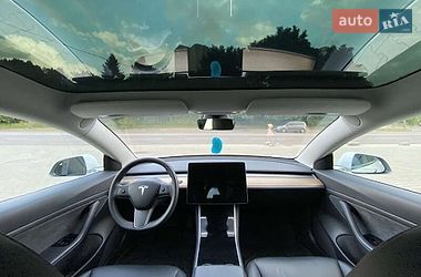 Седан Tesla Model 3 2020 в Житомирі
