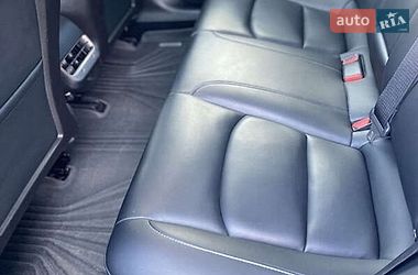 Седан Tesla Model 3 2020 в Житомирі