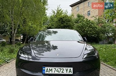 Седан Tesla Model 3 2025 в Житомирі