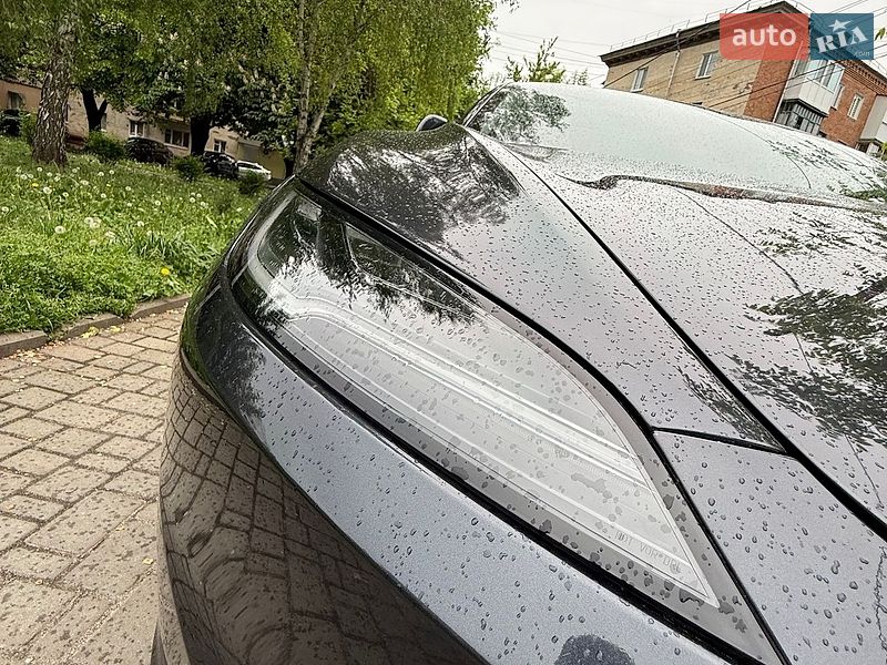 Седан Tesla Model 3 2025 в Житомирі