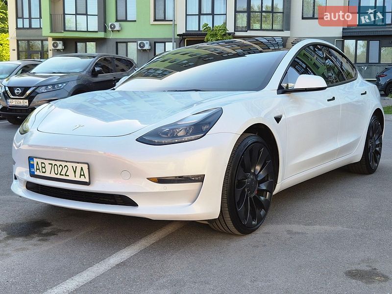 Tesla Model 3 2022