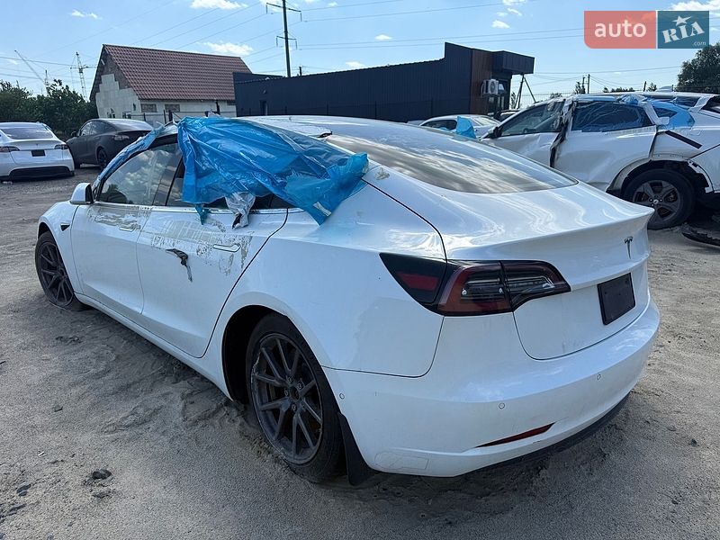 Седан Tesla Model 3 2019 в Луцьку