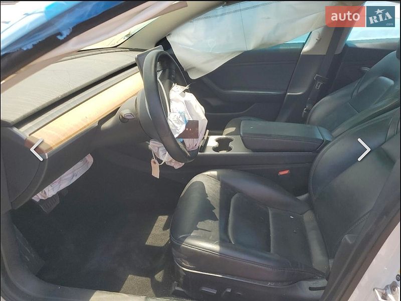Седан Tesla Model 3 2019 в Луцьку