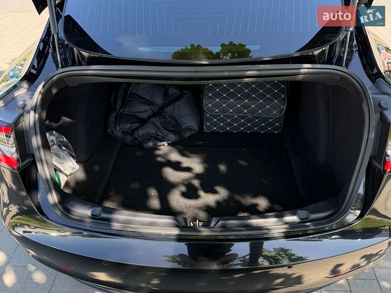 Седан Tesla Model 3 2018 в Хмельницком фото 16 Седан Tesla Model 3 2018 в Хмельницком