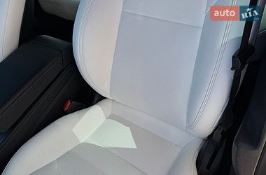 Седан Tesla Model 3 2022 в Одессе