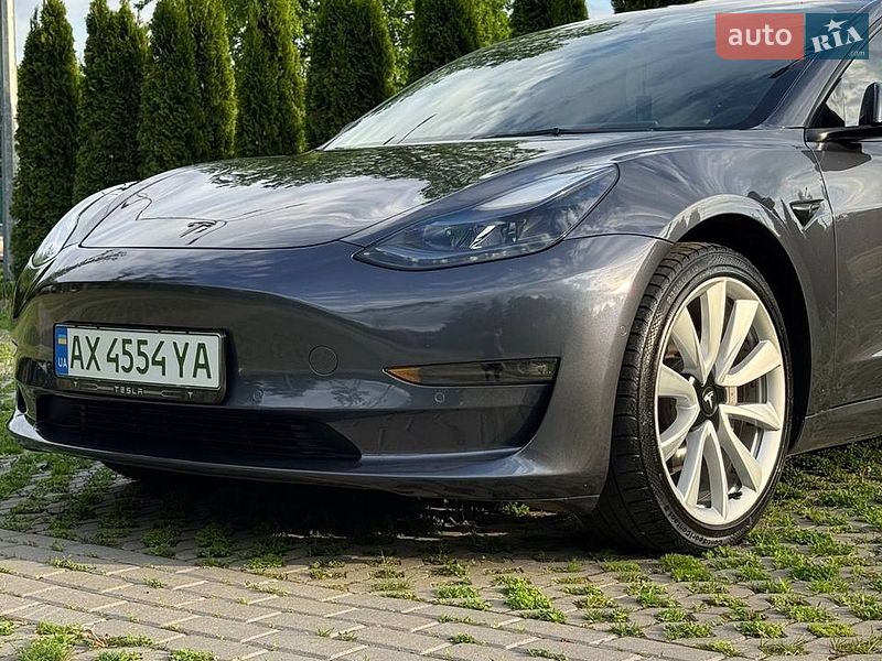 Седан Tesla Model 3 2022 в Харкові