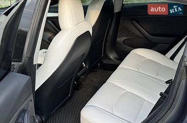 Седан Tesla Model 3 2022 в Харкові