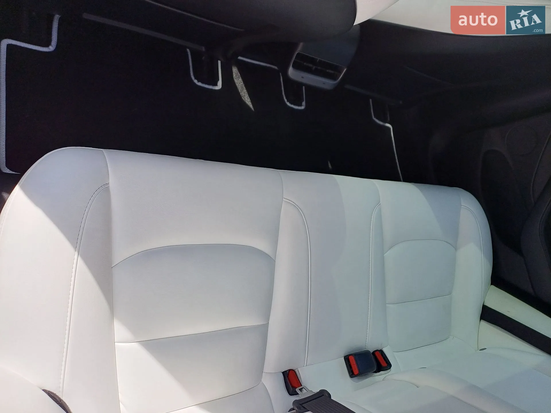 2022 Tesla Model 3 - мініатюра 10