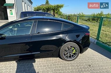 Седан Tesla Model 3 2022 в Тернополе