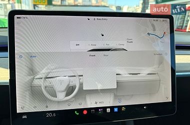 Седан Tesla Model 3 2022 в Тернополе