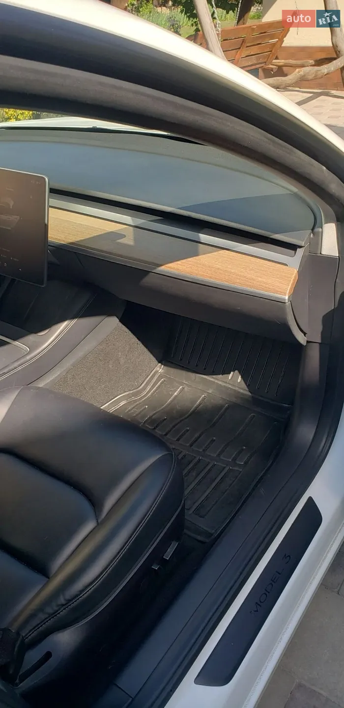 2022 Tesla Model 3 - мініатюра 11