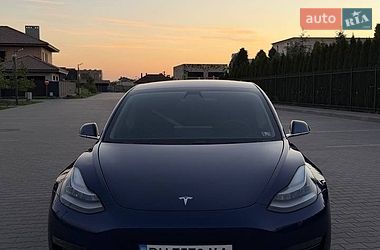 Седан Tesla Model 3 2019 в Одесі