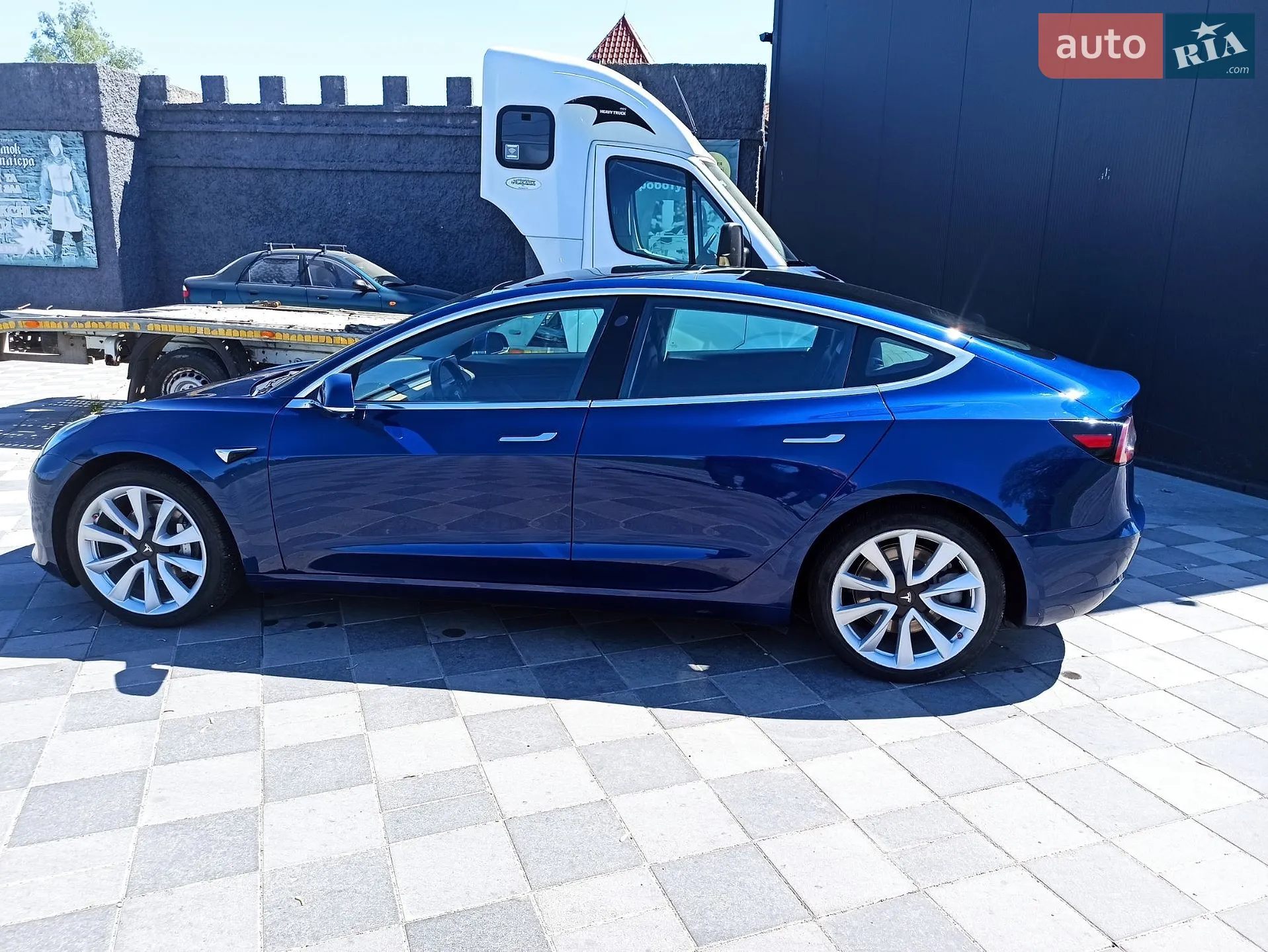 2019 Tesla Model 3 - фото 1