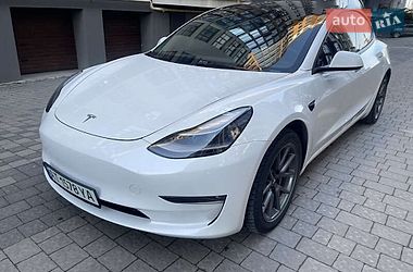 Седан Tesla Model 3 2021 в Івано-Франківську