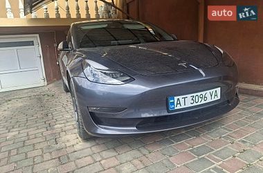Седан Tesla Model 3 2021 в Івано-Франківську