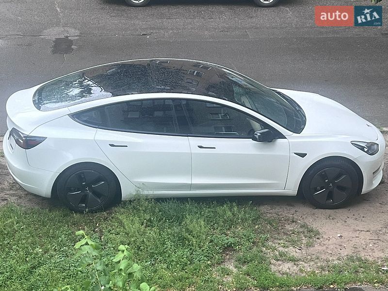 Tesla Model 3 2021