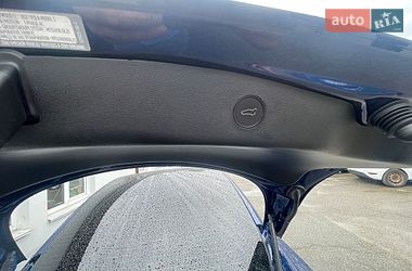 Седан Tesla Model 3 2021 в Киеве