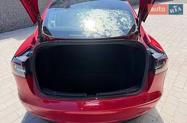 Седан Tesla Model 3 2022 в Луцке