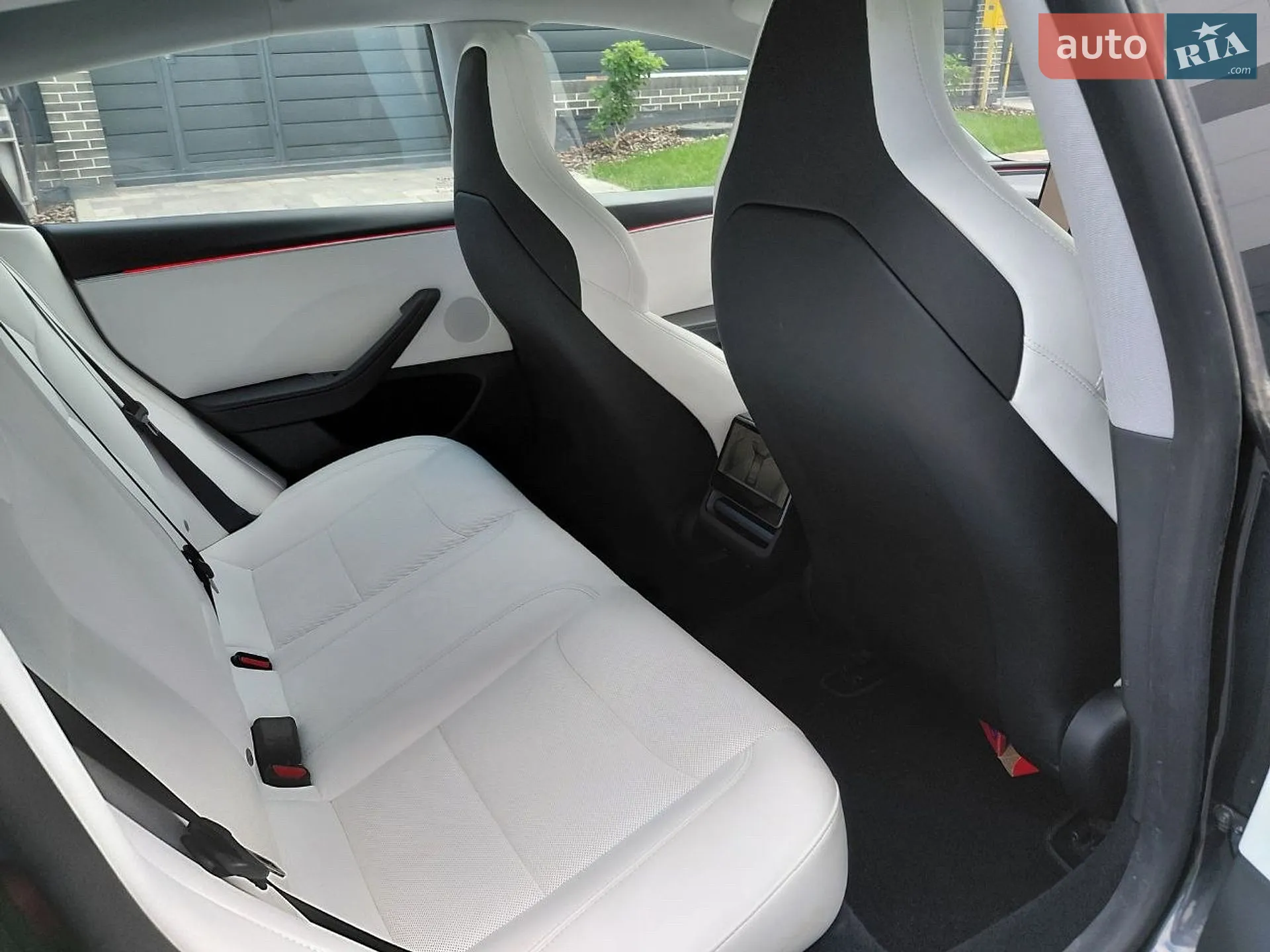 2024 Tesla Model 3 - мініатюра 10