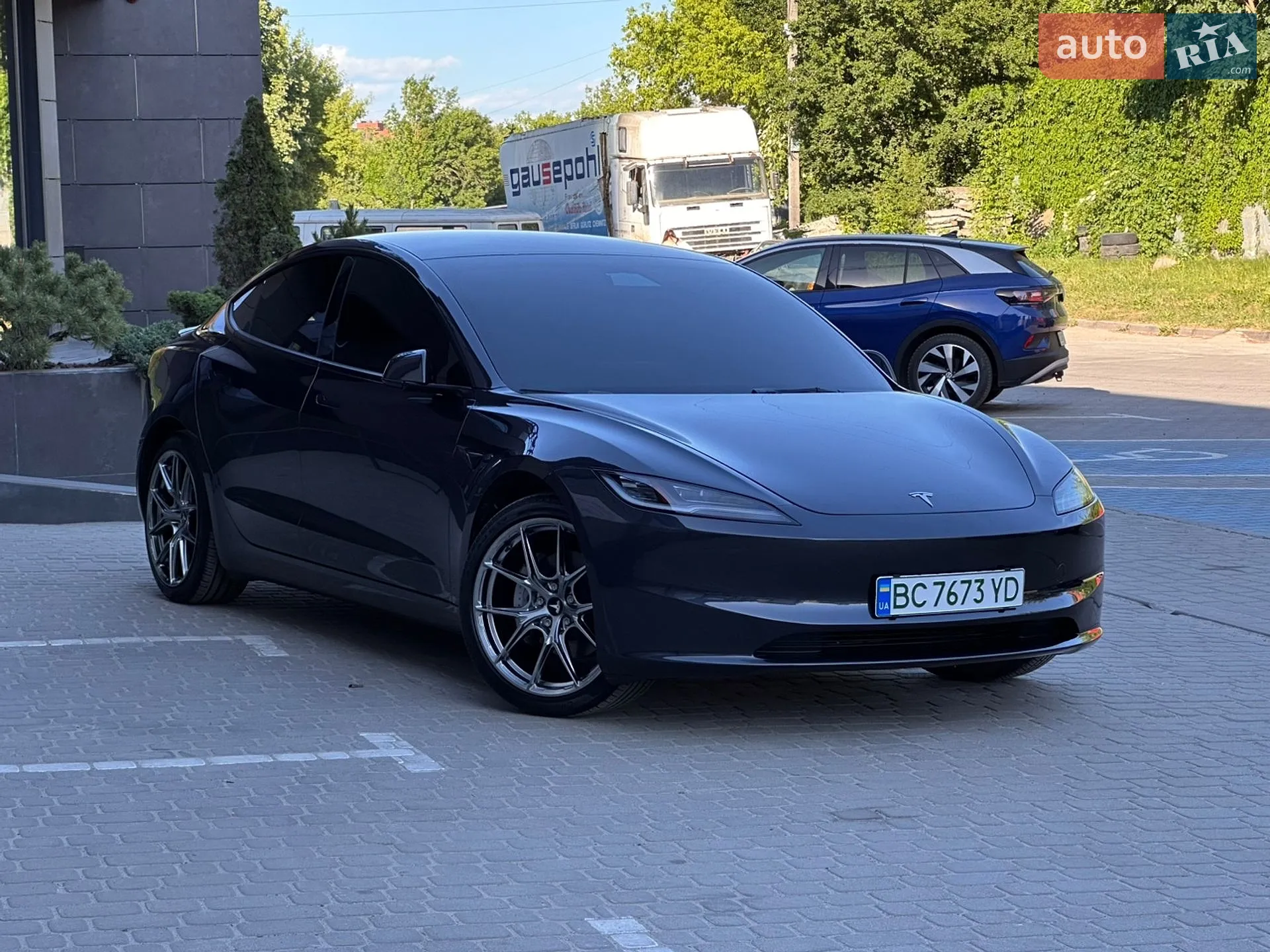 2024 Tesla Model 3 - мініатюра 3