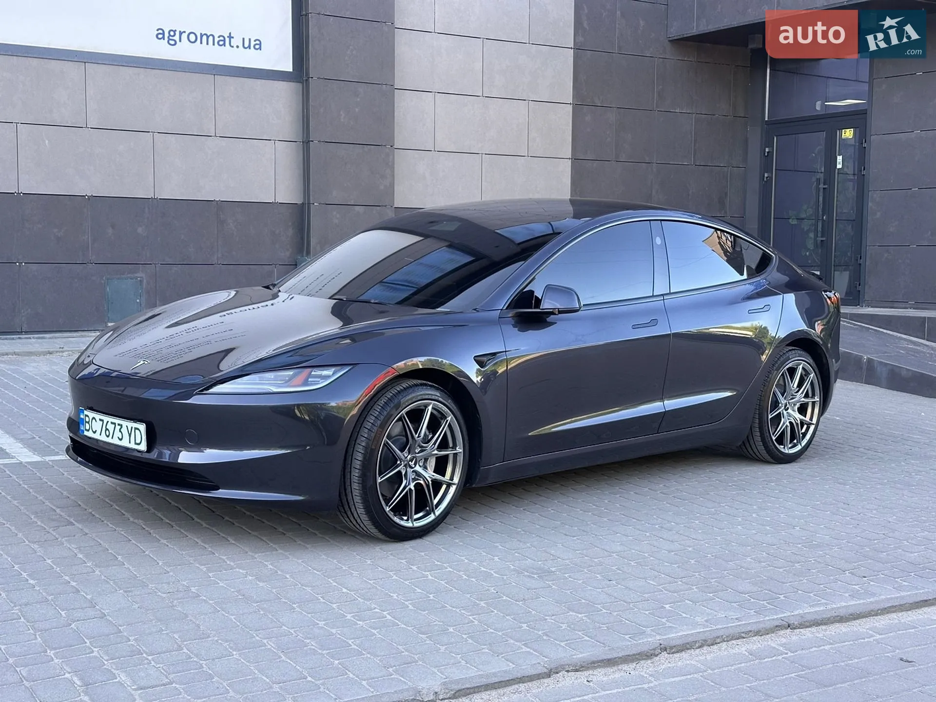 2024 Tesla Model 3 - мініатюра 5