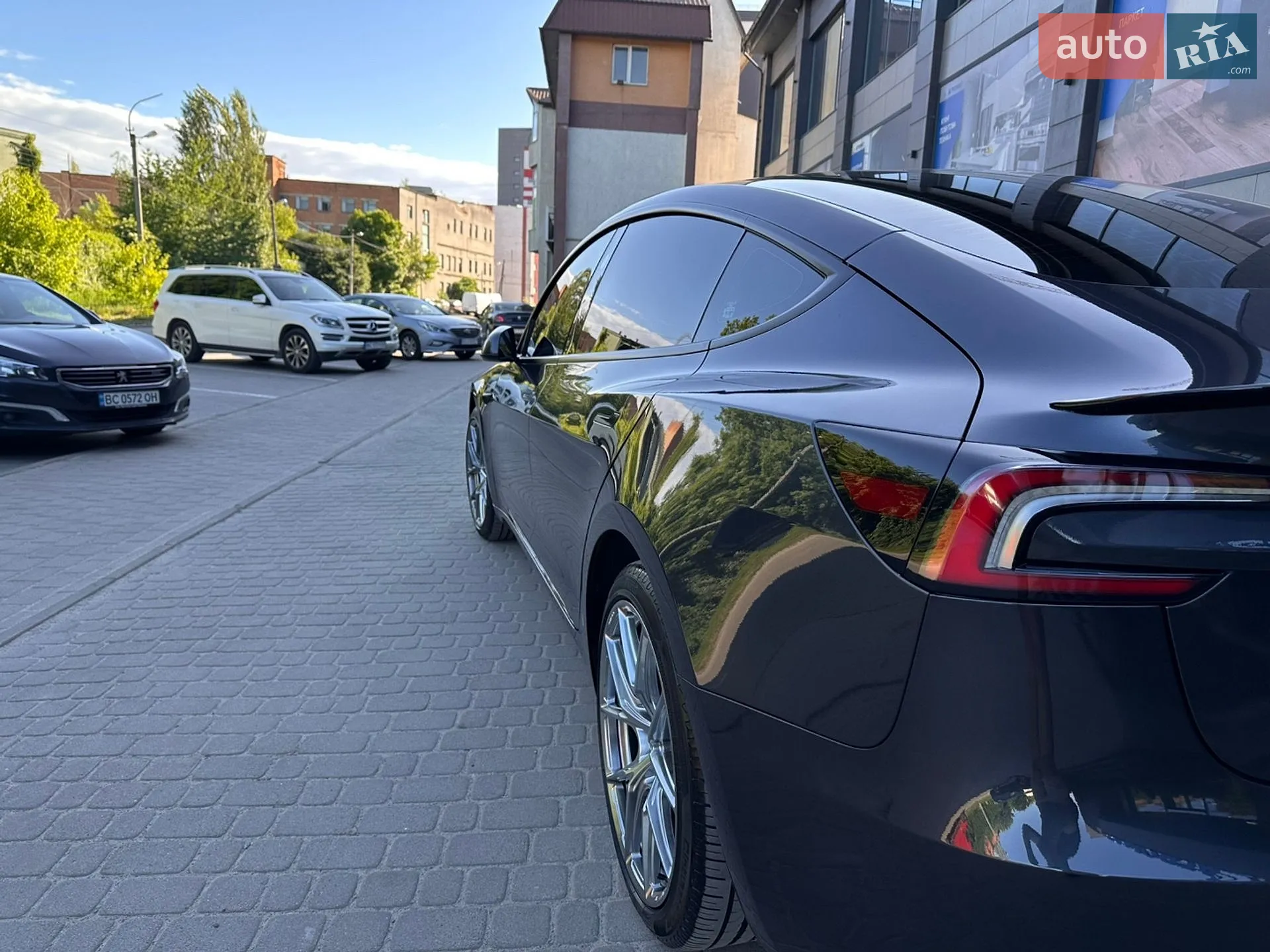 2024 Tesla Model 3 - мініатюра 9