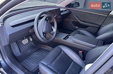 Седан Tesla Model 3 2024 в Львові
