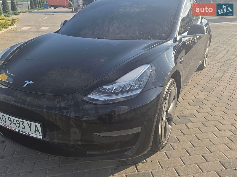 Седан Tesla Model 3 2019 в Хусте