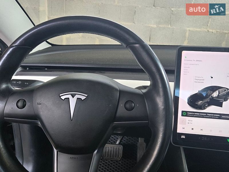 Седан Tesla Model 3 2019 в Хусте