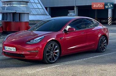 Седан Tesla Model 3 2019 в Днепре