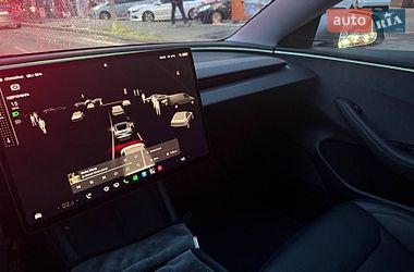 Седан Tesla Model 3 2025 в Одессе