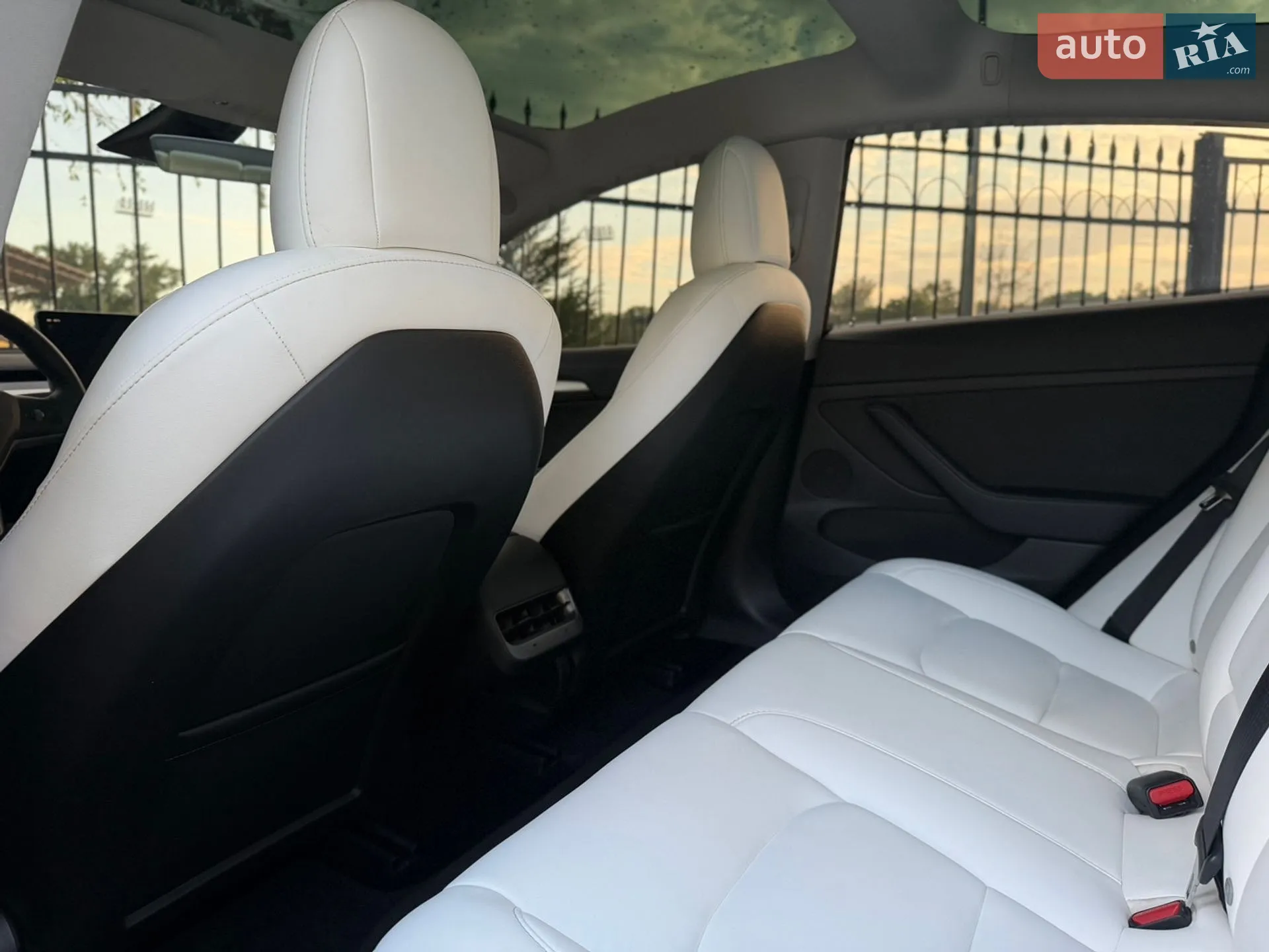 2022 Tesla Model 3 - мініатюра 20