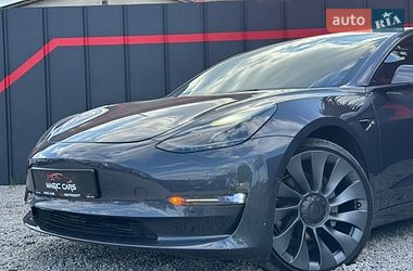 Седан Tesla Model 3 2022 в Луцьку